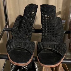 Vince Camuto size 11